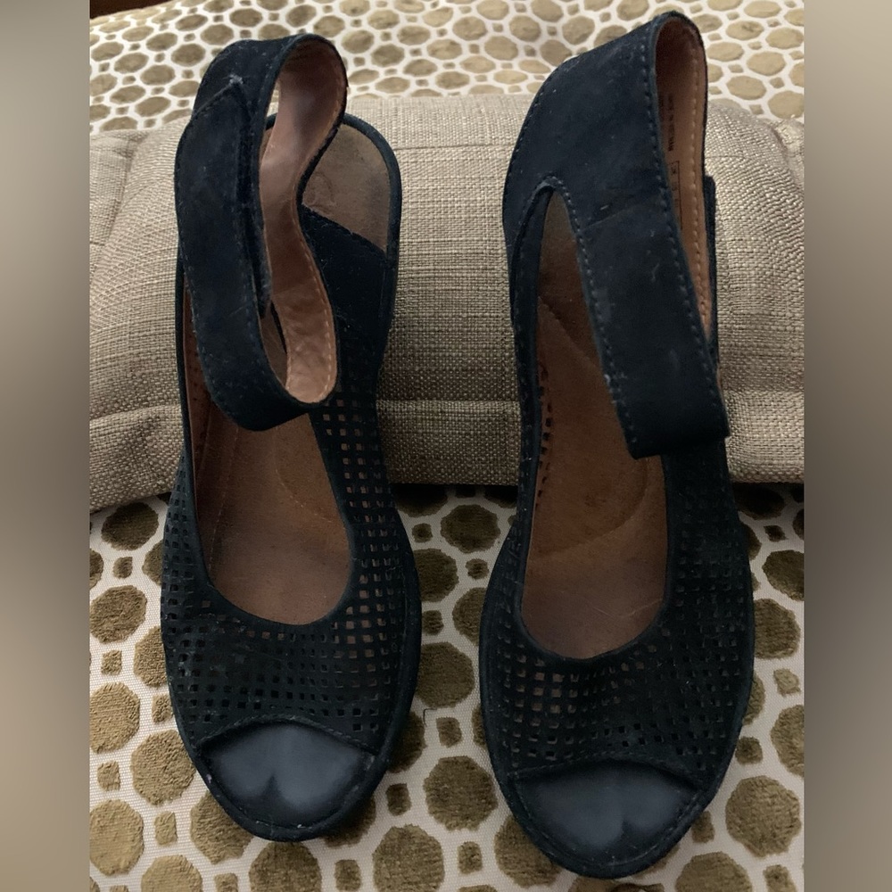 Clarks Black Artisan Sandal